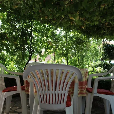 Fran Apartman